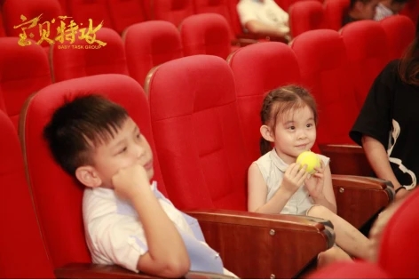 4岁小演员姚晓烨《宝贝特攻》走红剧组第2张图片