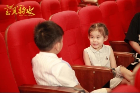 4岁小演员姚晓烨《宝贝特攻》走红剧组第3张图片